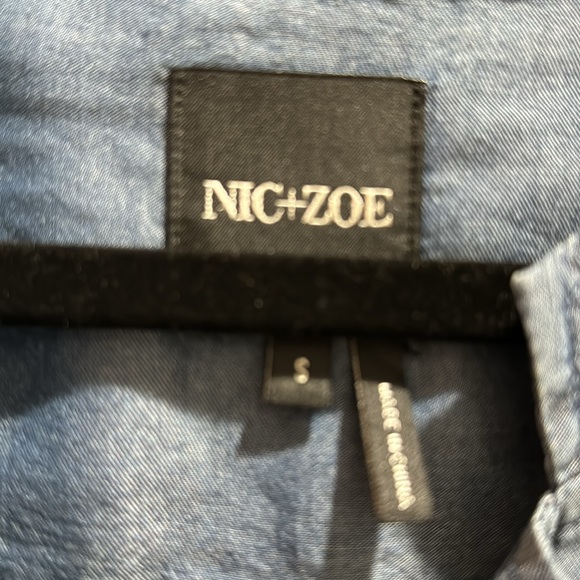 Nic + Zoe denim look jacket with a soft casual feel! 💖💖😘 - Picture 2 of 4